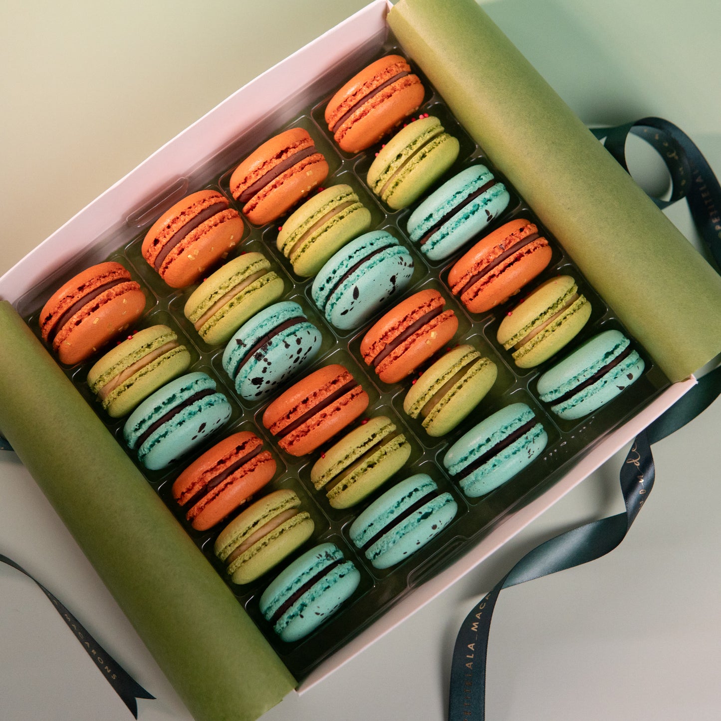 Box Macarons Green