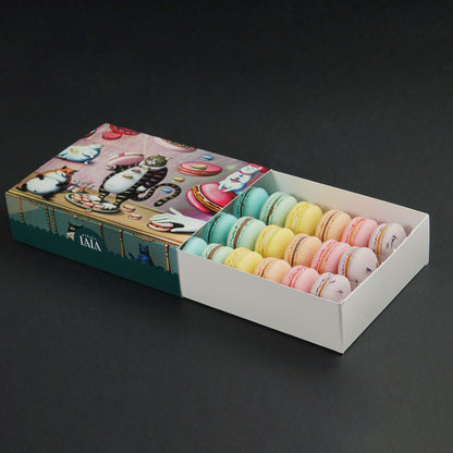 Box 18 Macarons Primăvară Petite Lala